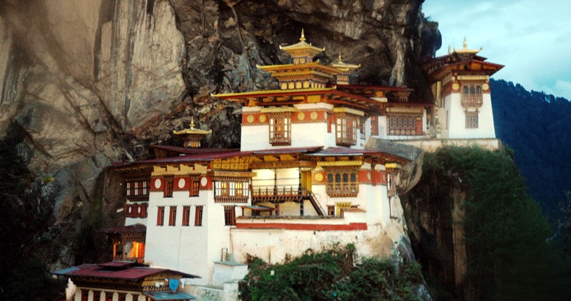 7-Days-Trek- trek-in-Bhutan-Paro-Taksang