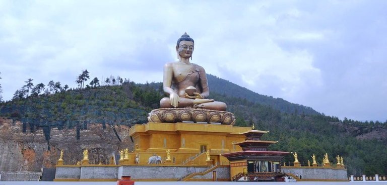 The Buddha Dordenma statue above Thimphu